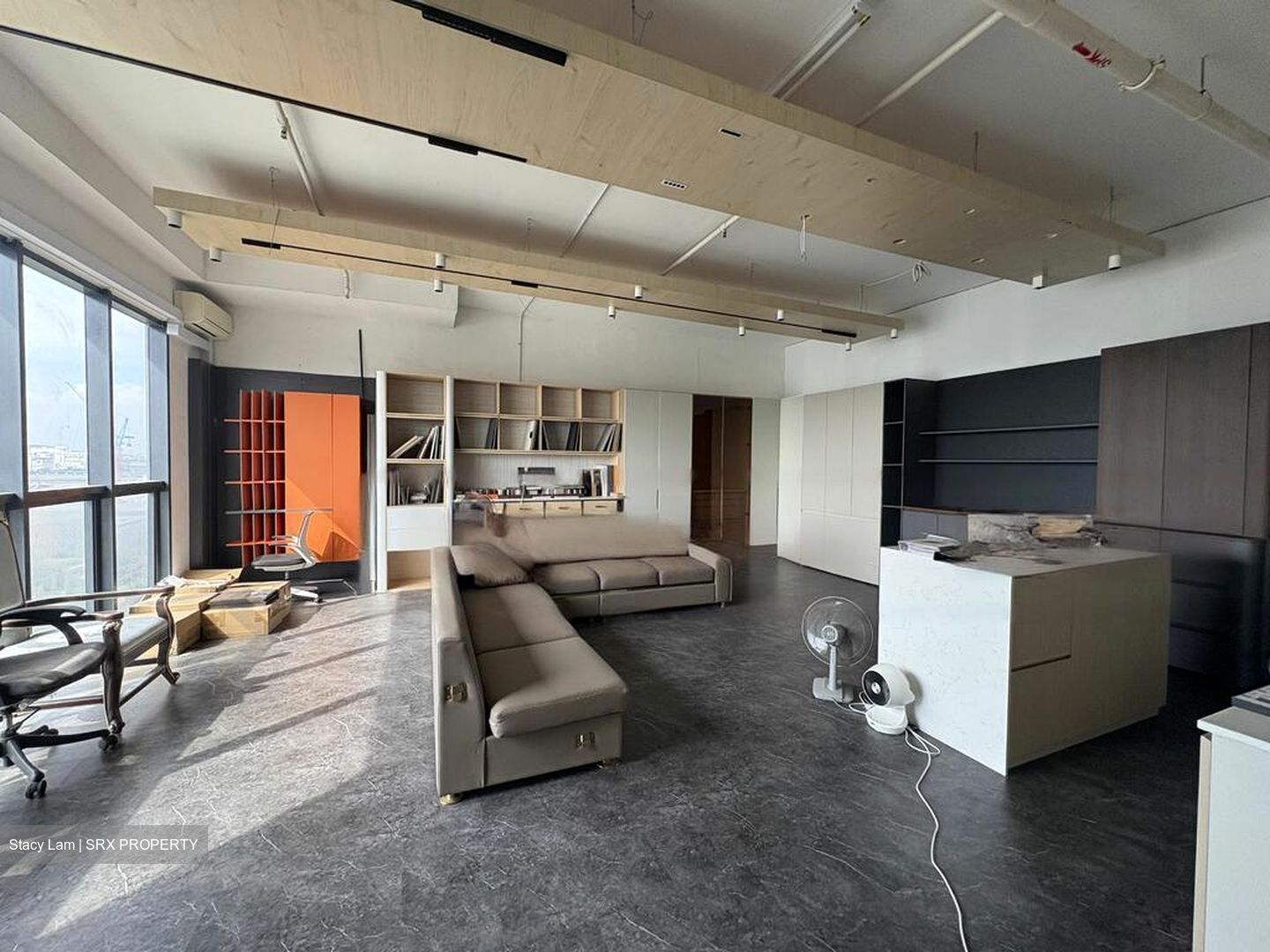 E9 Premium (D27), Factory #472978941